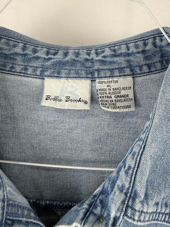 Vintage Bobbie Brooks Embroidered Floral Denim Shirt XL Cottagcore grandma chic! - Picture 2 of 6